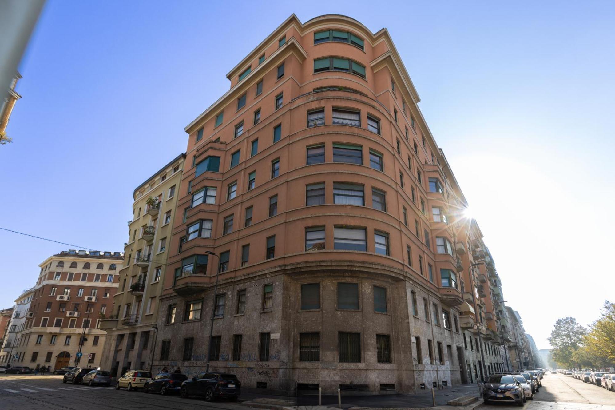 Apartment Nuovissimo Ed Elegante Appartamento, 5 Minuti A Piedi Dalla Stazione