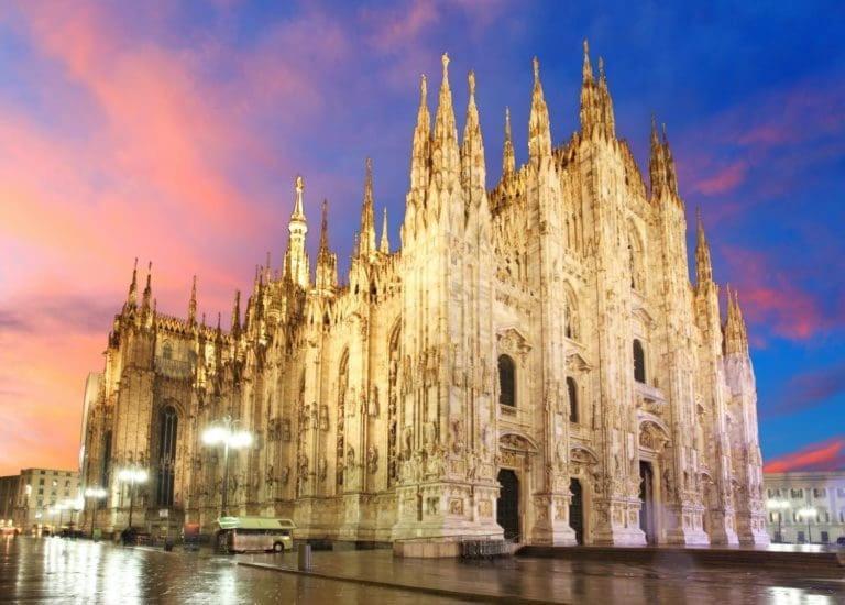 Nuovissimo Ed Elegante Appartamento, 5 Minuti A Piedi Dalla Stazione Apartment